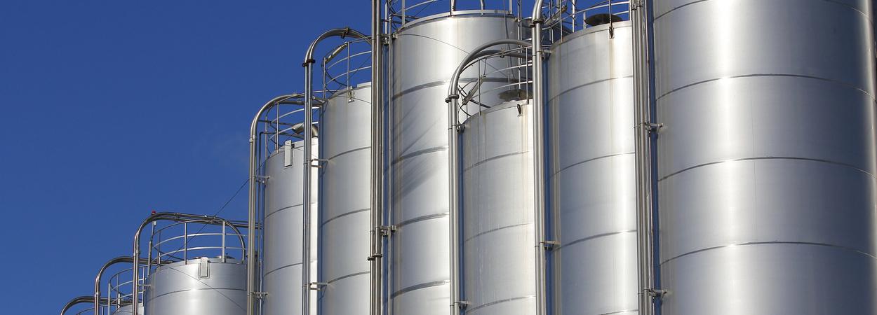 tanques de armazenamento