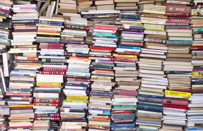 livros empilhados