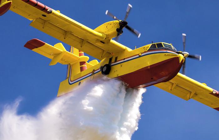 avião incêndio