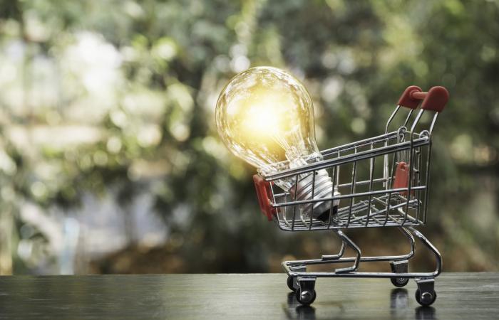 carrinho de compras com lâmpada acesa