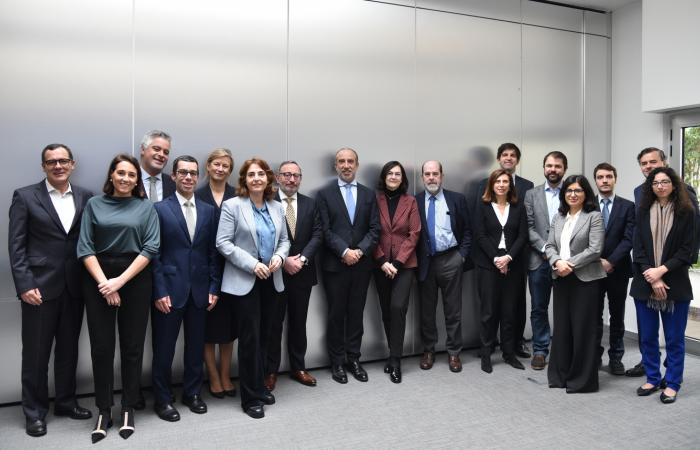 equipas da AdC e da CNMC