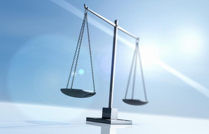 balança em dia claro